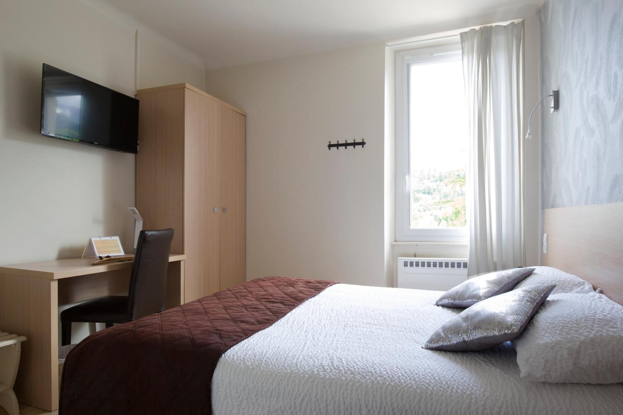 Logis Hotel & Restaurant Le Carnot Die Eksteriør bilde